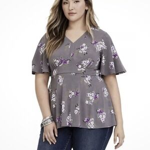 Torrid Gray Floral Studio Knit‎ Flutter Sleeve Top Size 5X